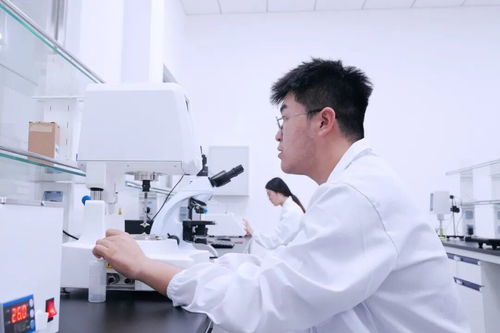 經(jīng)濟(jì)日?qǐng)?bào)∣搭建完備醫(yī)藥裝備體系，楚天科技從傳統(tǒng)制造企業(yè)向制造服務(wù)型企業(yè)升級(jí)的路徑與啟示